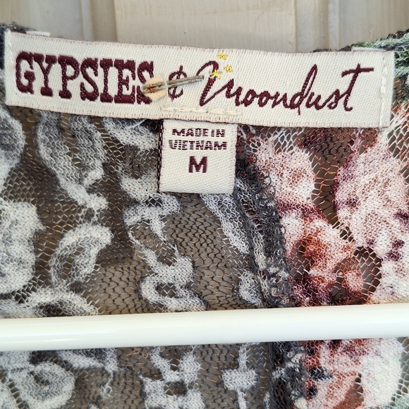 Gypsys & Moondust Top SzM Lace Roses W Gray Insets Open Front Kimono Style Prett - Picture 6 of 8